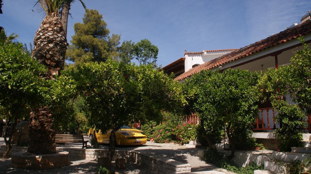 Villa Christina Tolo Bagian luar foto